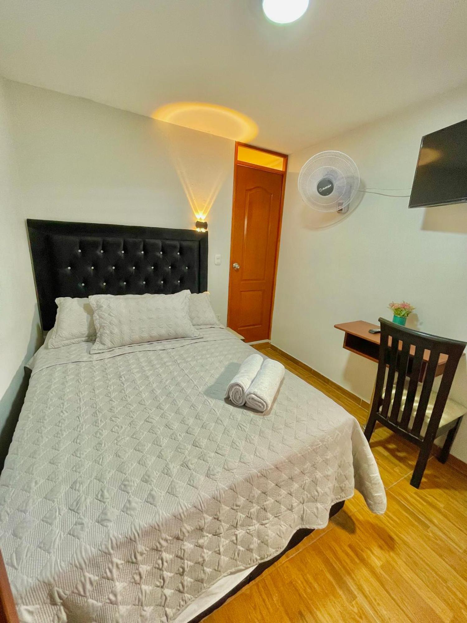 Jultom Inn Hotel & Suites Trujillo Kültér fotó