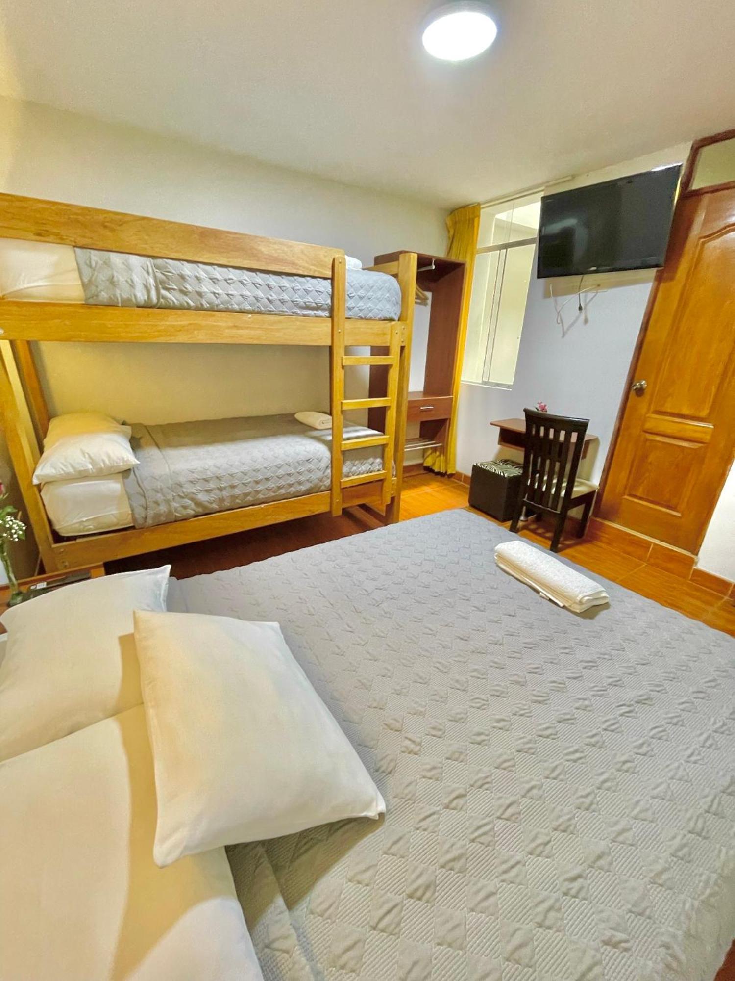 Jultom Inn Hotel & Suites Trujillo Kültér fotó