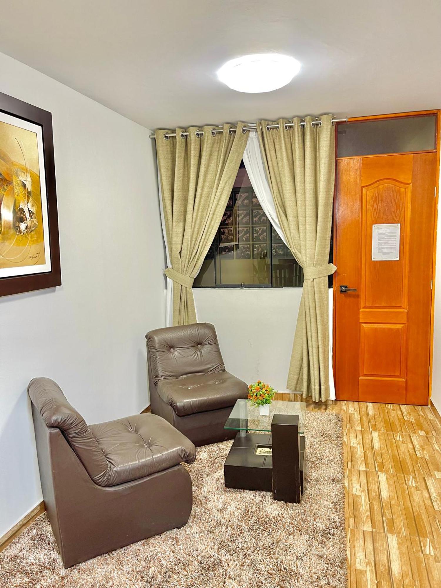 Jultom Inn Hotel & Suites Trujillo Kültér fotó