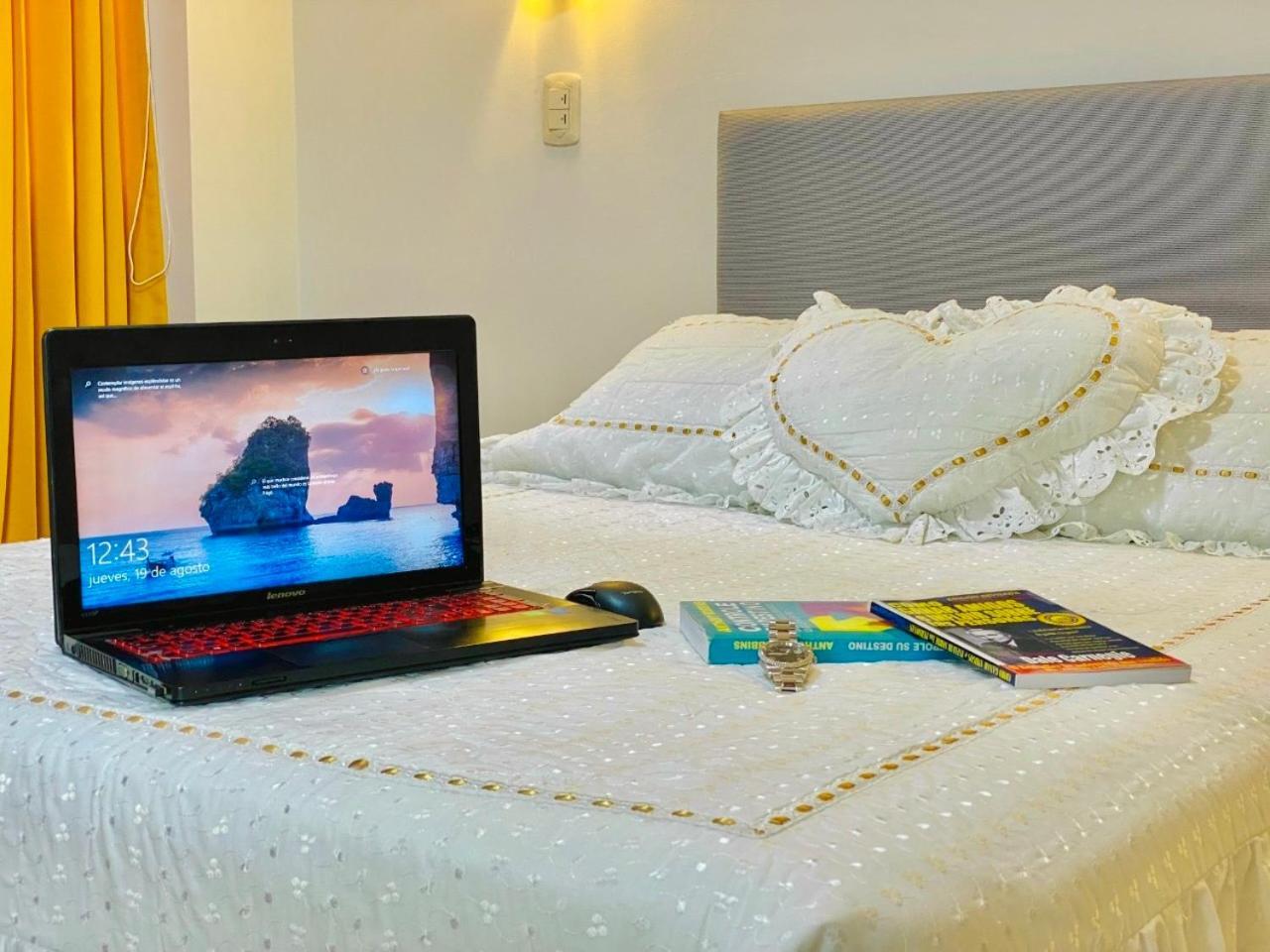 Jultom Inn Hotel & Suites Trujillo Kültér fotó