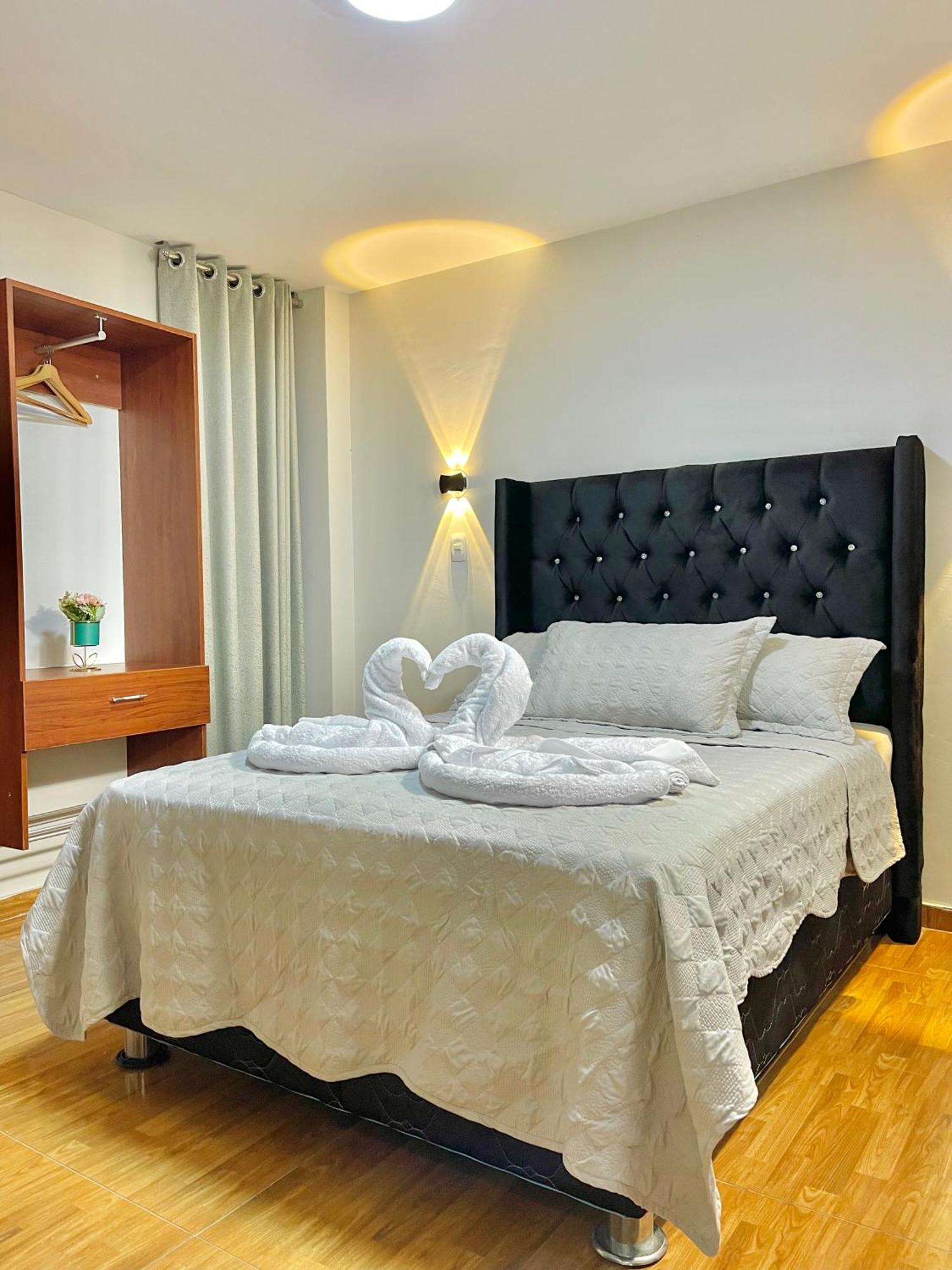 Jultom Inn Hotel & Suites Trujillo Kültér fotó